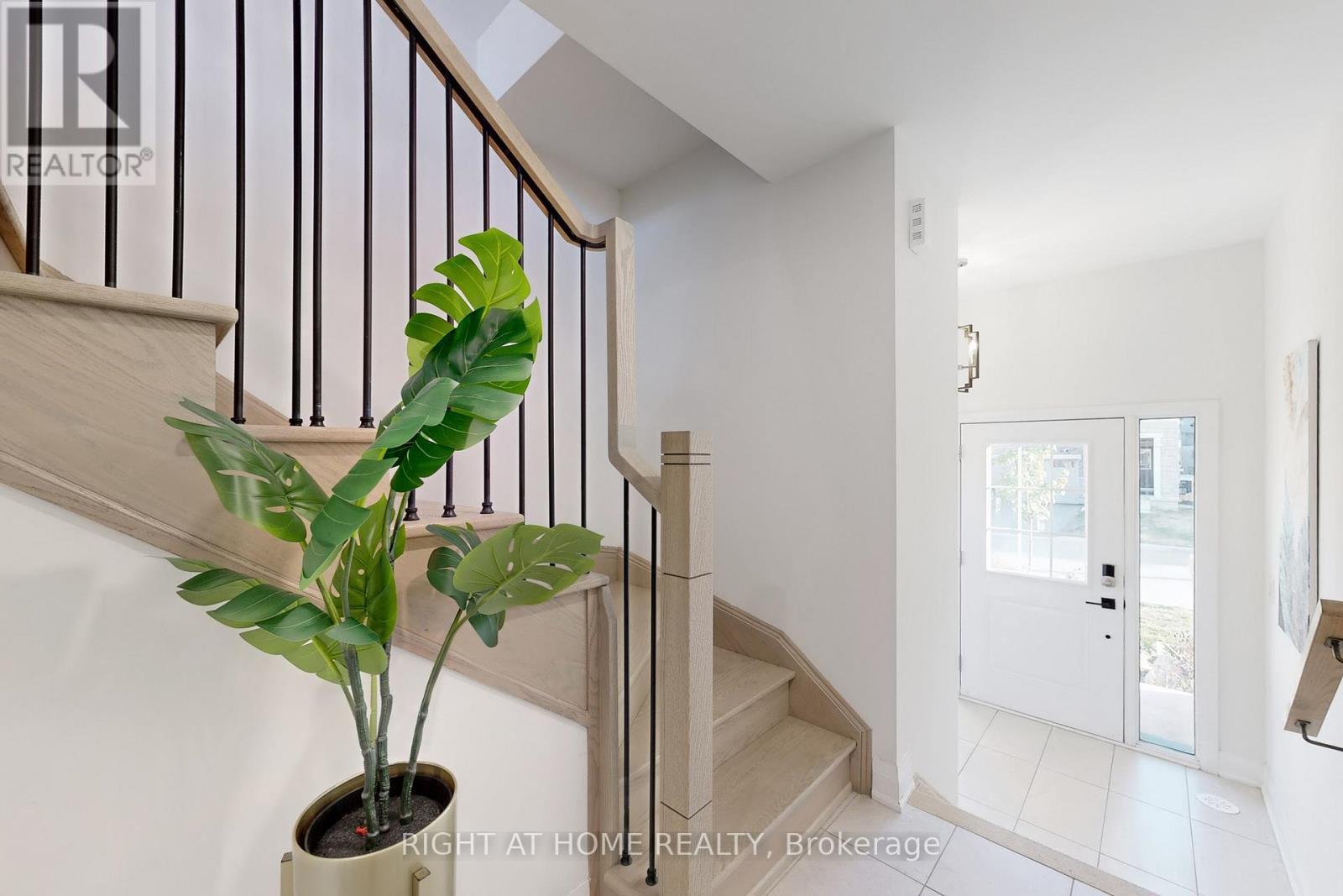 10 Percy Rye Avenue, Markham, Ontario  L6C 3K2 - Photo 11 - N12569090