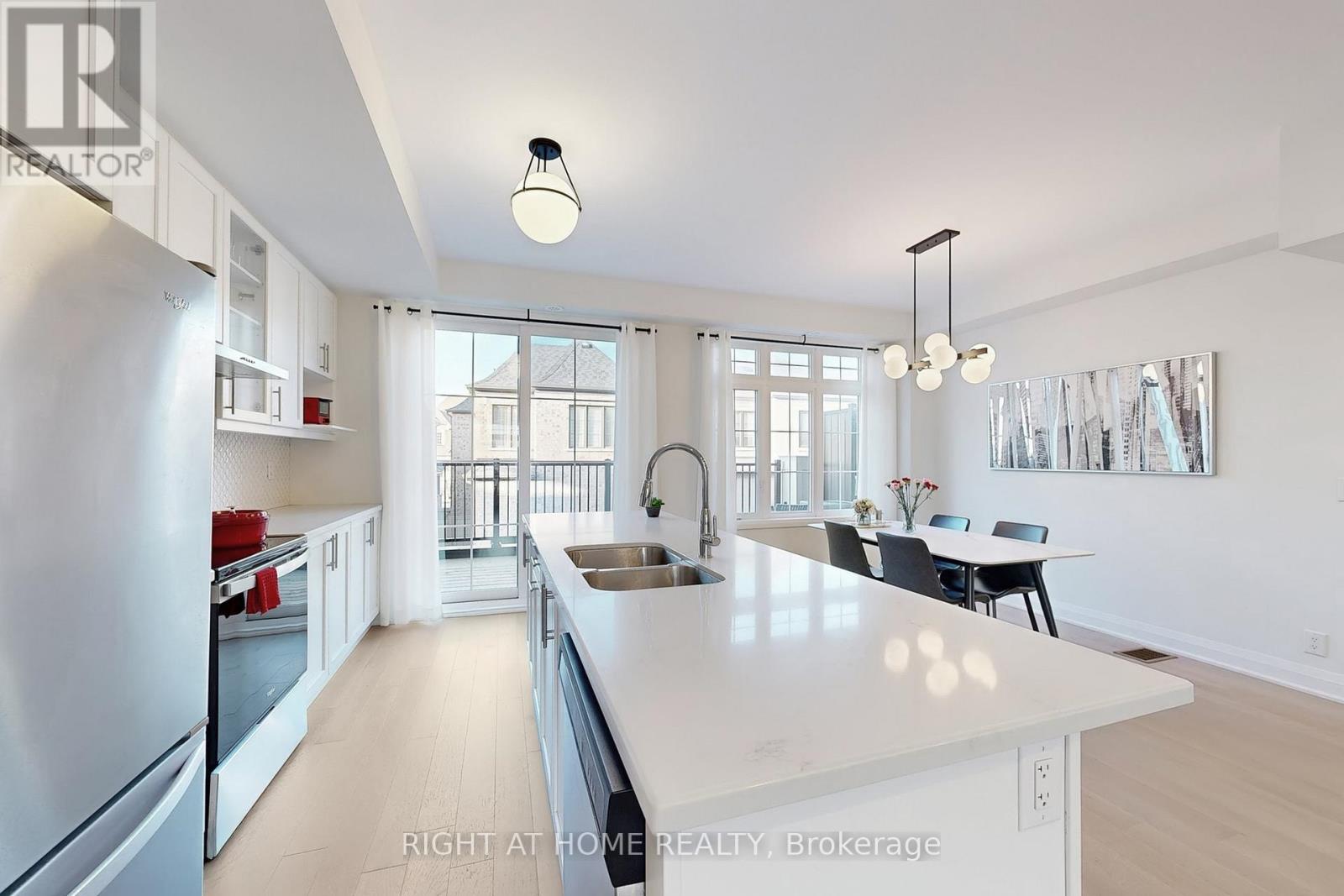 10 Percy Rye Avenue, Markham, Ontario  L6C 3K2 - Photo 20 - N12569090