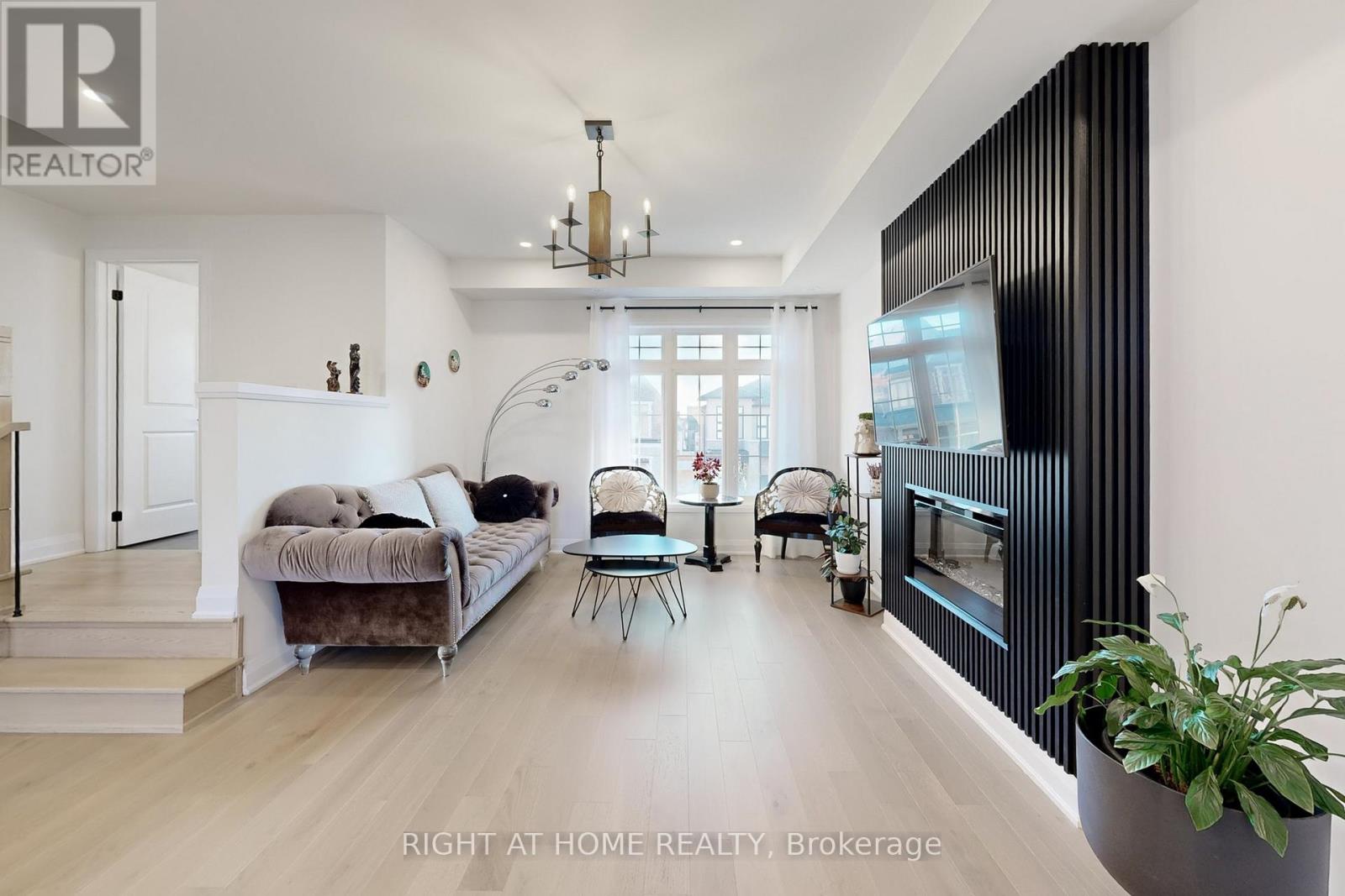 10 Percy Rye Avenue, Markham, Ontario  L6C 3K2 - Photo 13 - N12569090