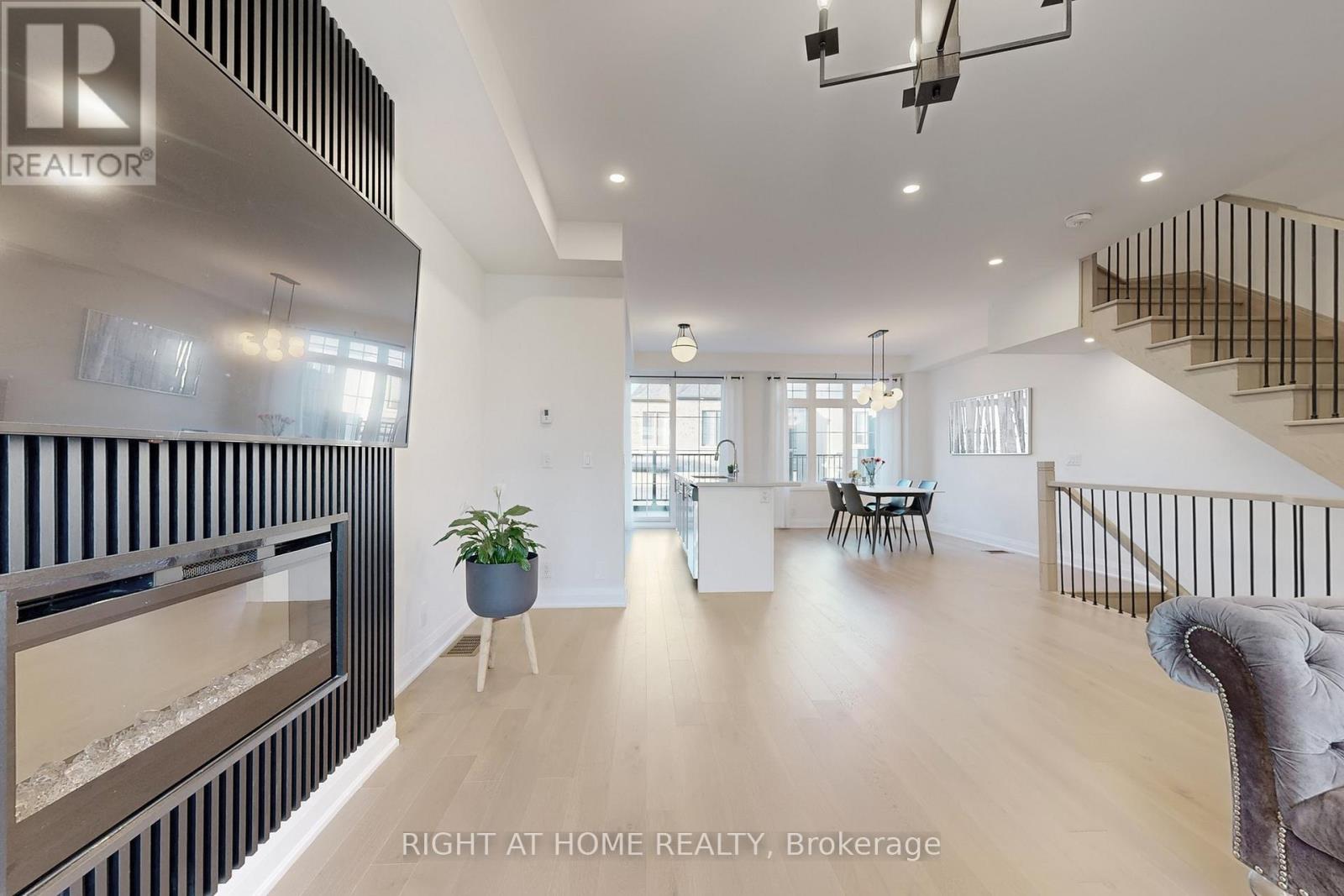 10 Percy Rye Avenue, Markham, Ontario  L6C 3K2 - Photo 16 - N12569090