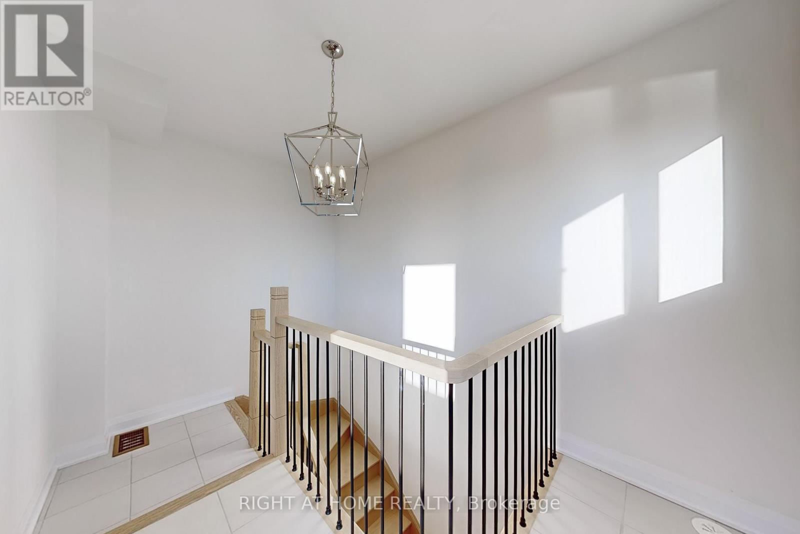 10 Percy Rye Avenue, Markham, Ontario  L6C 3K2 - Photo 37 - N12569090