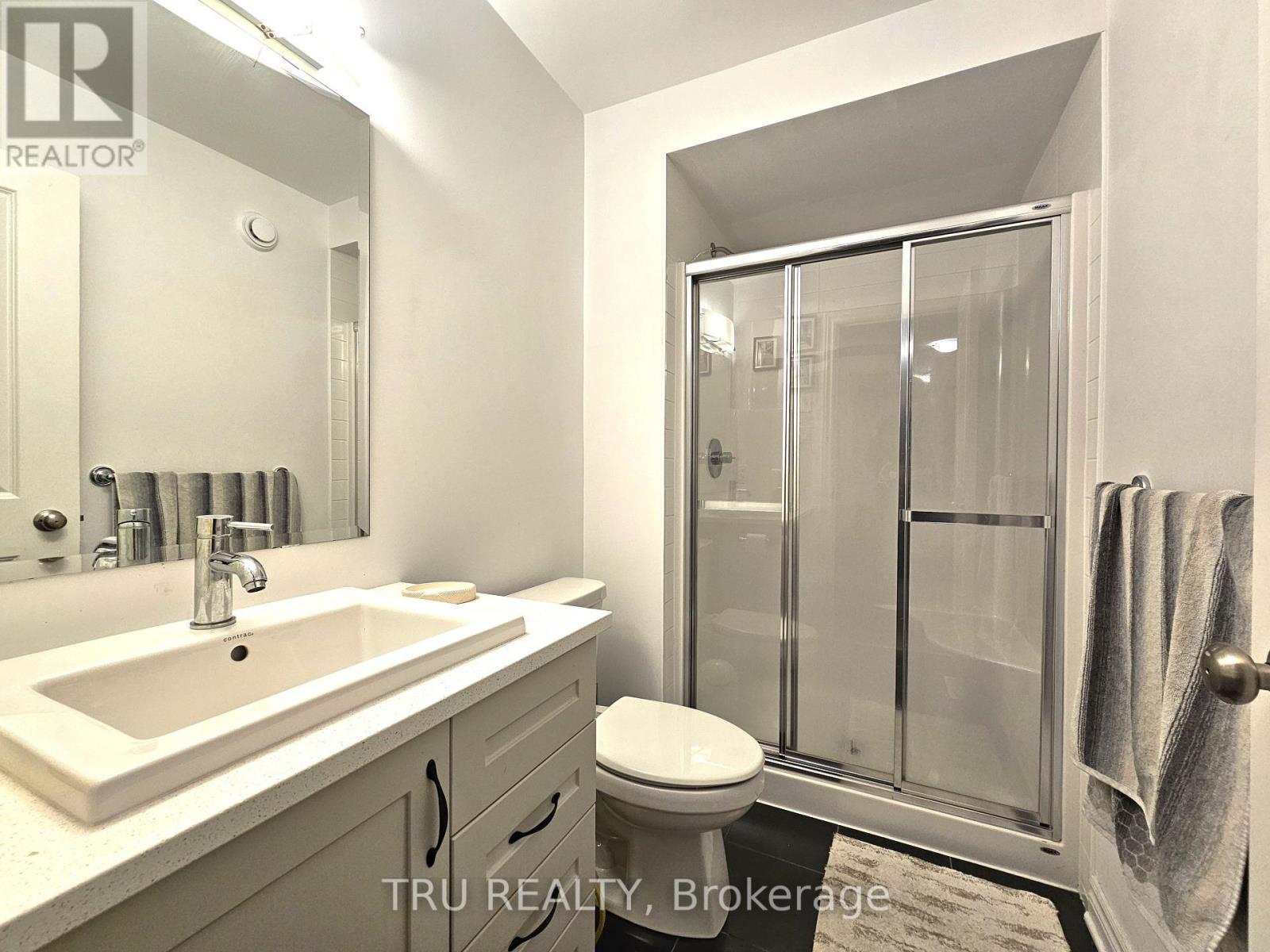 887 Couloir Road, Ottawa, Ontario  K1W 0P5 - Photo 18 - X12568806