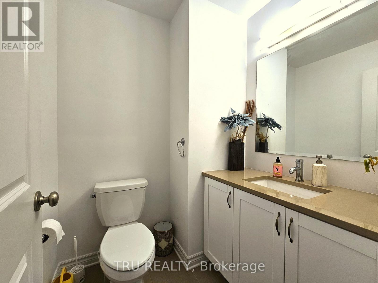 887 Couloir Road, Ottawa, Ontario  K1W 0P5 - Photo 11 - X12568806