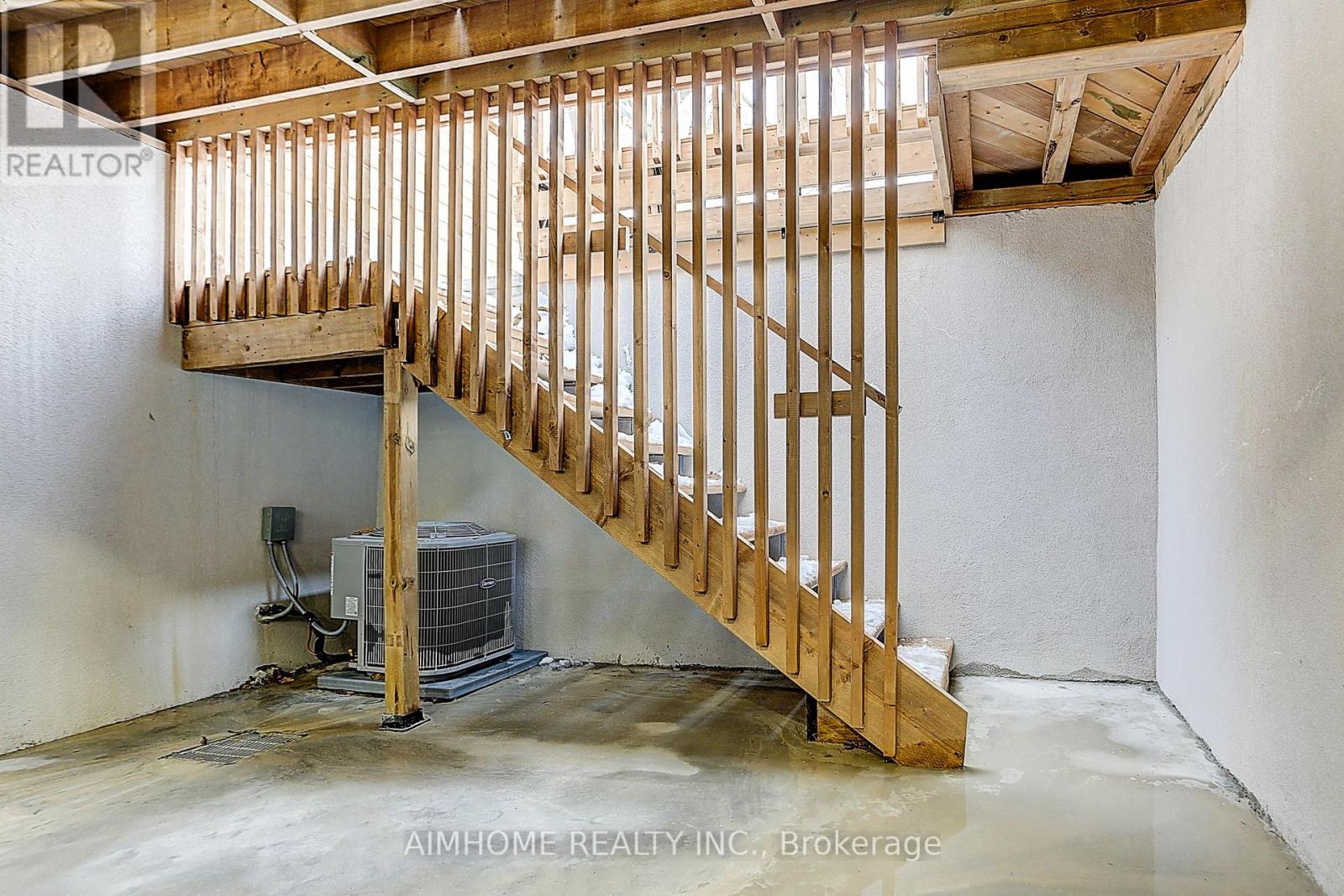 Basement - Basement 15 Holborne Avenue, Toronto, Ontario  M4C 2P8 - Photo 3 - E12569882