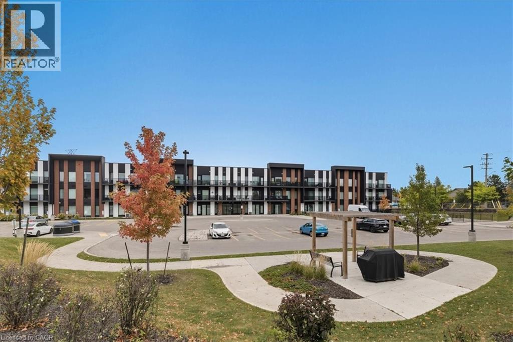 5 WAKE ROBIN Drive Unit# 304, Kitchener, Ontario