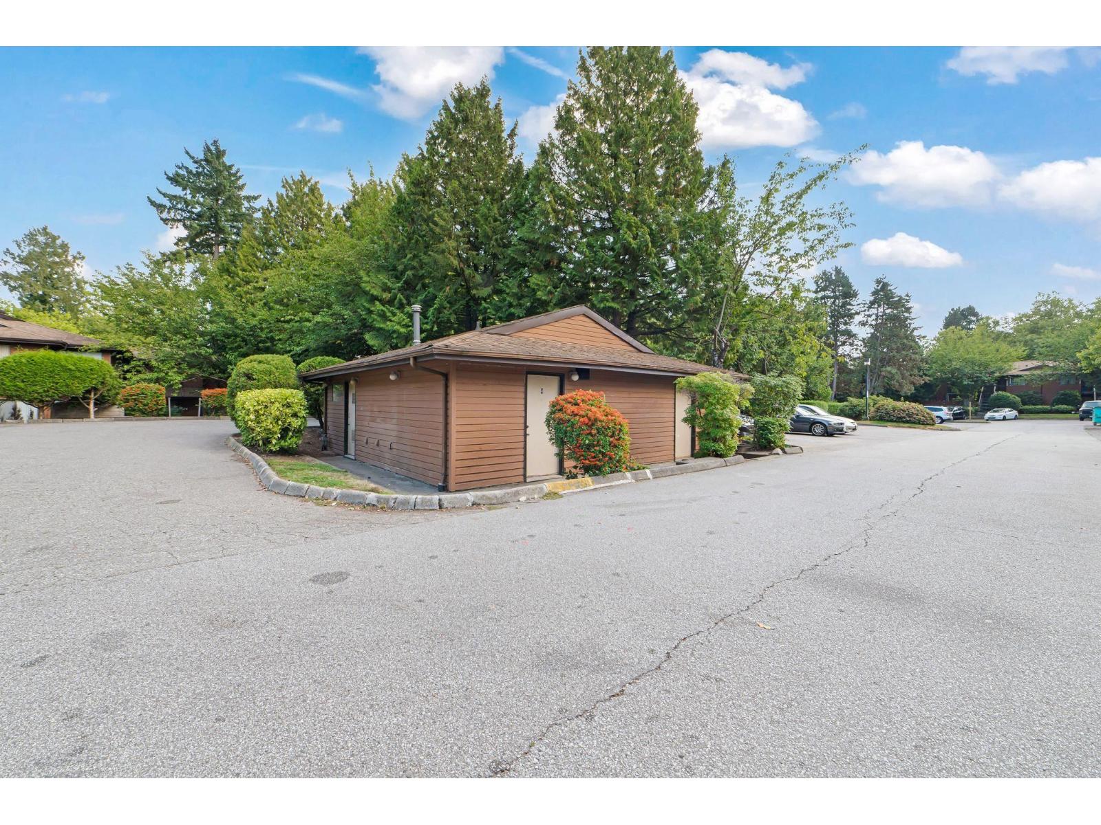 310 10620 150 Street, Surrey, British Columbia  V3R 7R9 - Photo 3 - R3069128