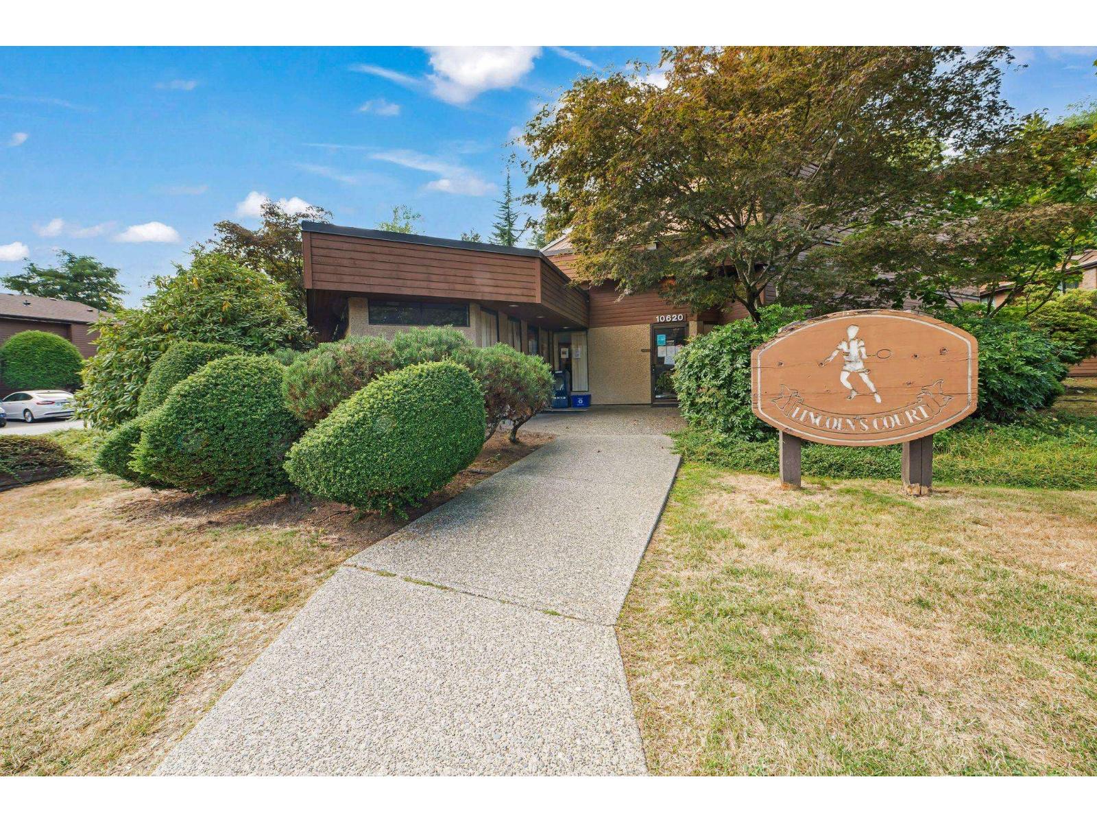 310 10620 150 Street, Surrey, British Columbia  V3R 7R9 - Photo 2 - R3069128