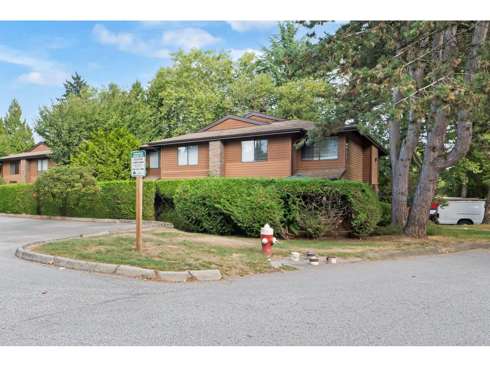 310 10620 150 Street, Surrey, British Columbia  V3R 7R9 - Photo 1 - R3069128