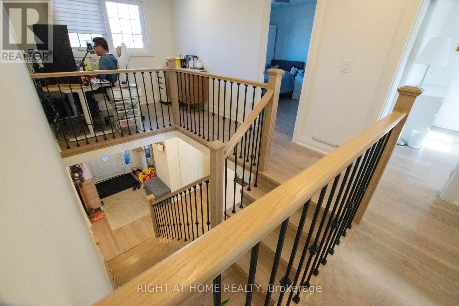 832 Leslie Valley Drive, Newmarket, Ontario  L3Y 7H3 - Photo 11 - N12569888