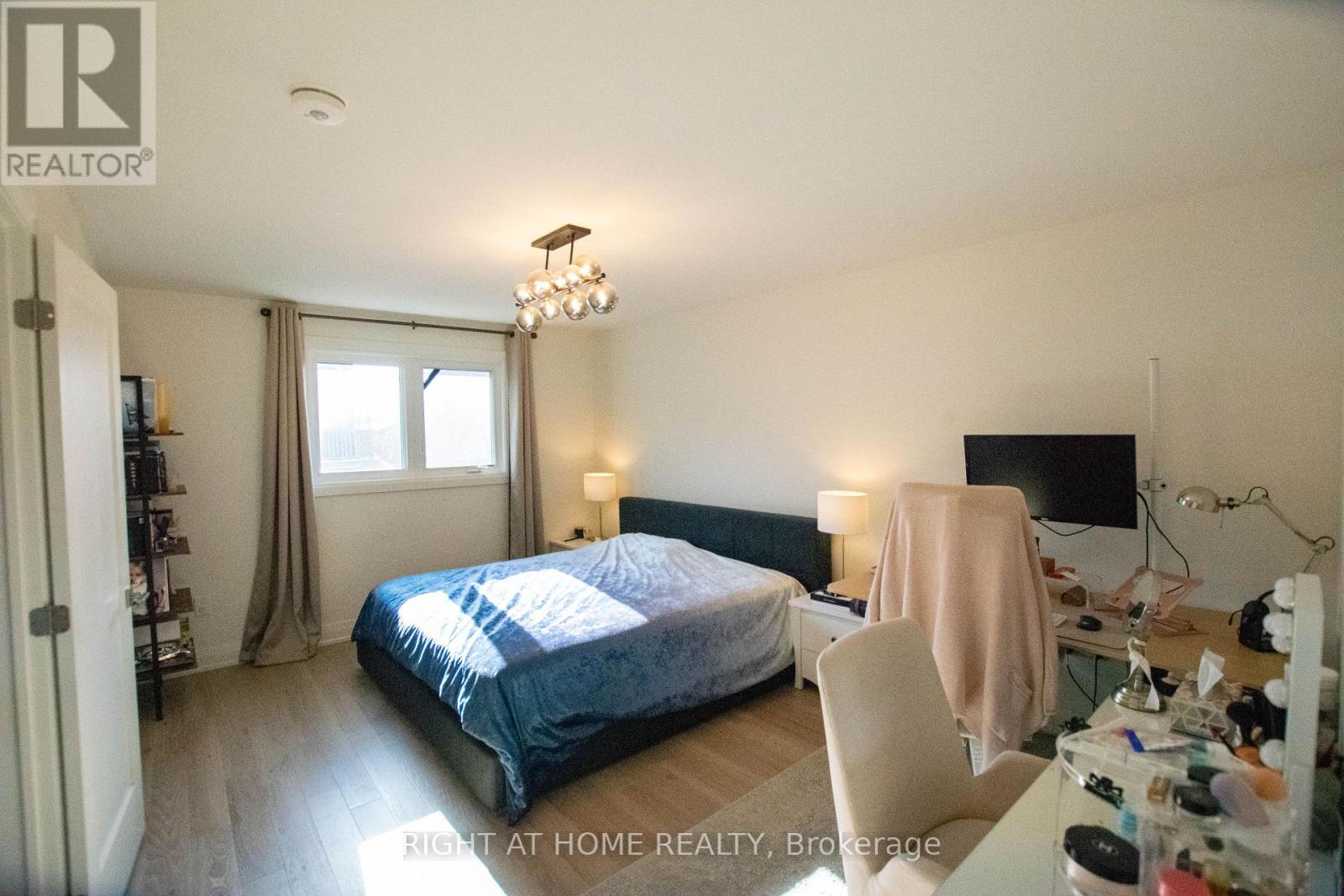 832 Leslie Valley Drive, Newmarket, Ontario  L3Y 7H3 - Photo 15 - N12569888