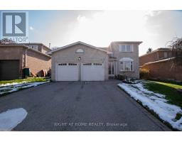832 LESLIE VALLEY DRIVE, Newmarket, Ontario