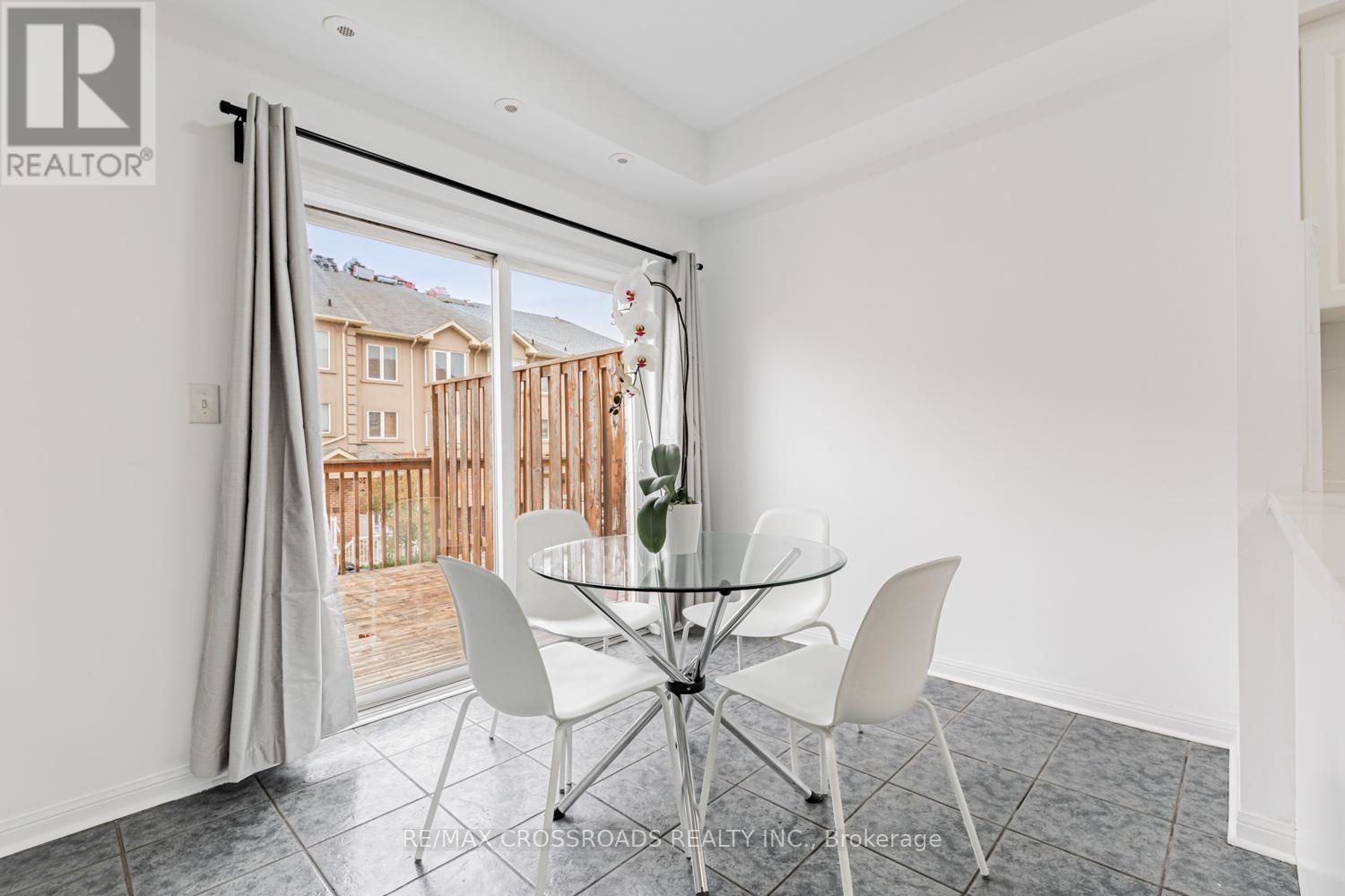 59 - 3051 Finch Avenue W, Toronto, Ontario  M9M 0A6 - Photo 15 - W12569884