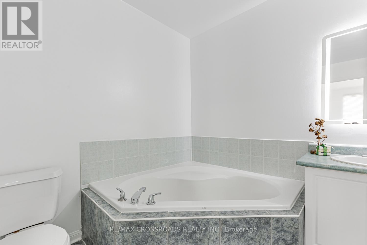 59 - 3051 Finch Avenue W, Toronto, Ontario  M9M 0A6 - Photo 29 - W12569884