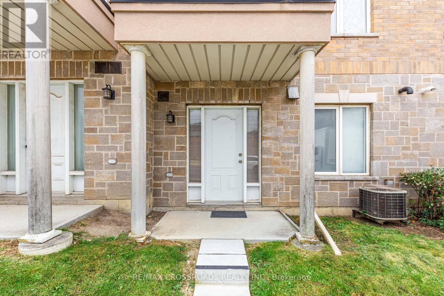 59 - 3051 Finch Avenue W, Toronto, Ontario  M9M 0A6 - Photo 3 - W12569884