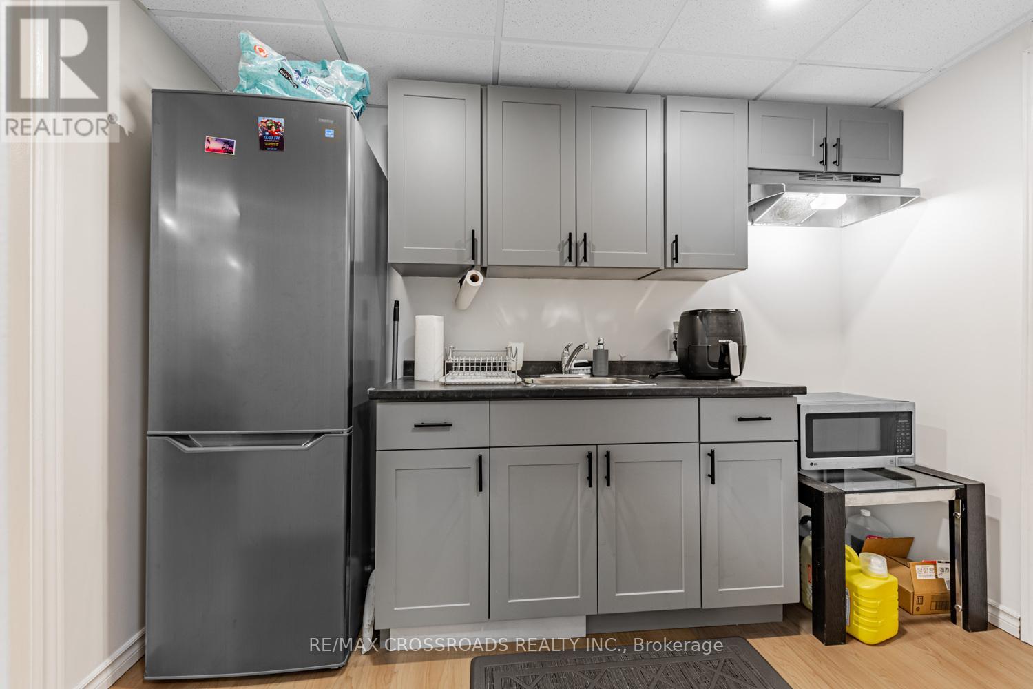 59 - 3051 Finch Avenue W, Toronto, Ontario  M9M 0A6 - Photo 33 - W12569884