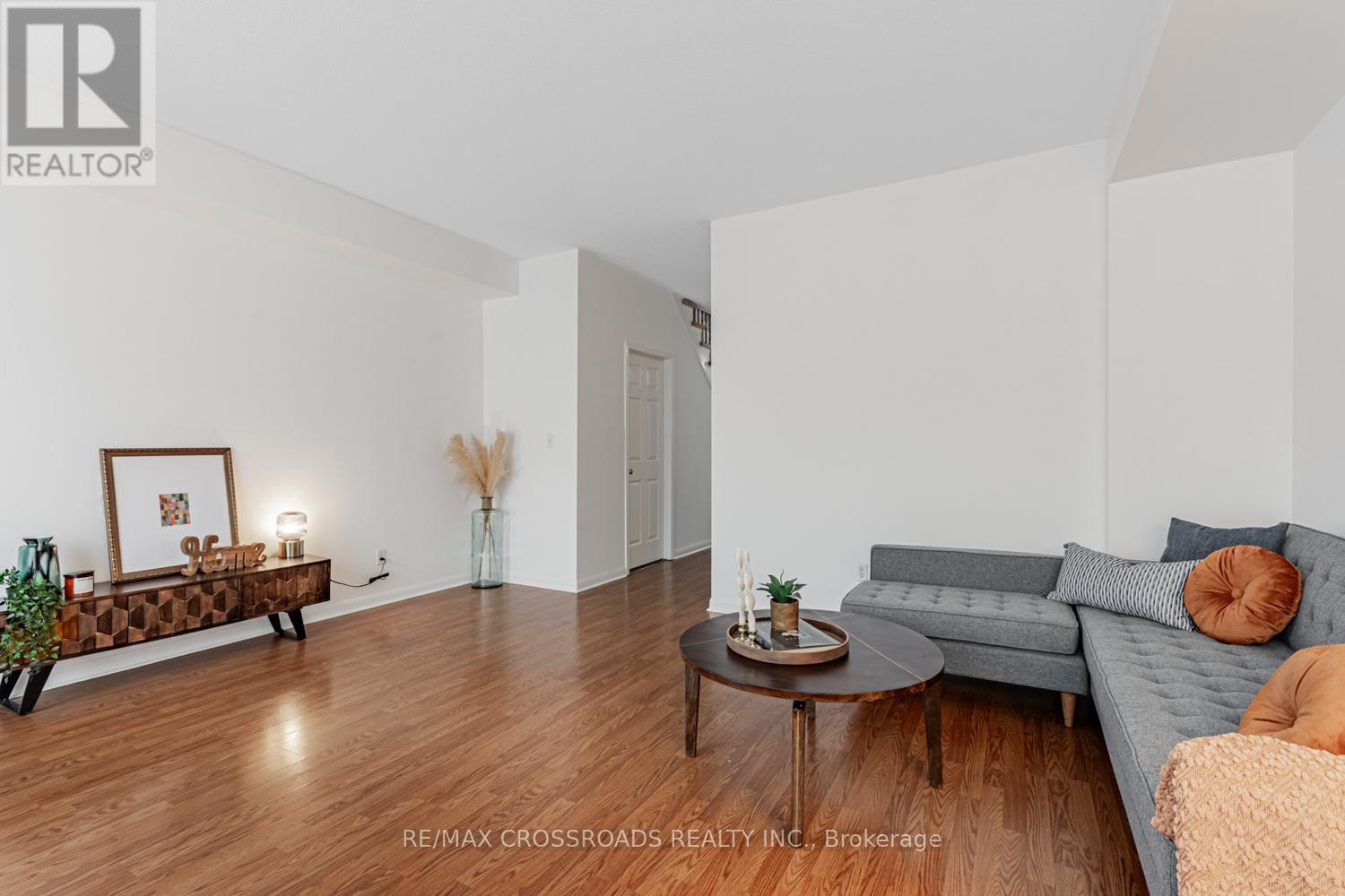 59 - 3051 Finch Avenue W, Toronto, Ontario  M9M 0A6 - Photo 8 - W12569884