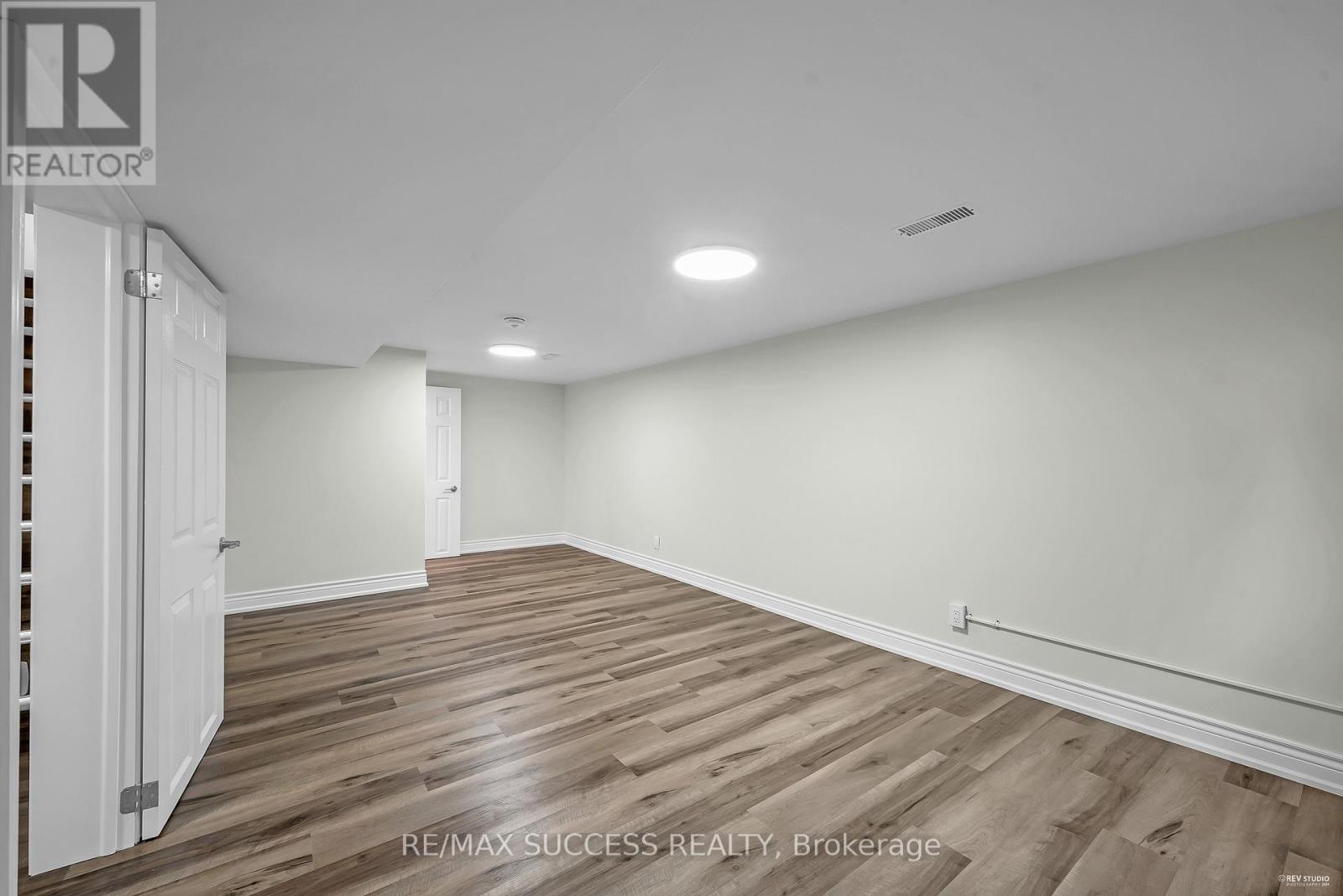 03 - 15 Killamarsh Drive, Toronto, Ontario  M3J 1J2 - Photo 10 - W12569886