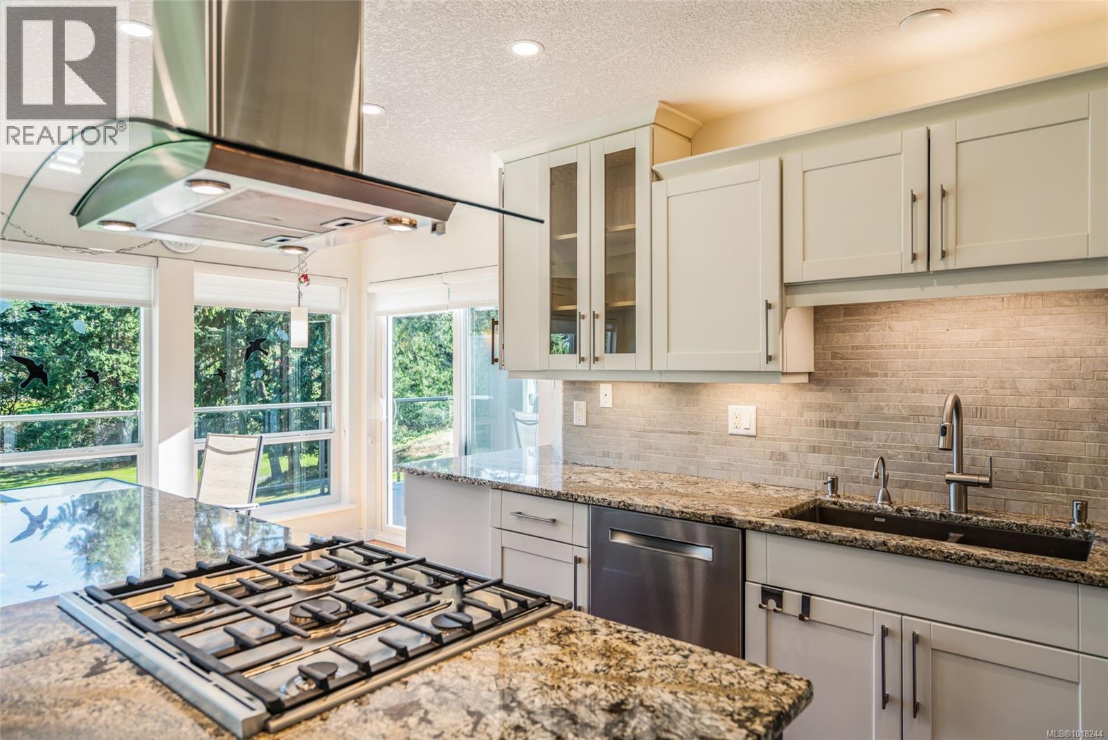 6 2655 Andover Rd, Nanoose Bay, British Columbia  V9P 9J5 - Photo 1 - 1018244