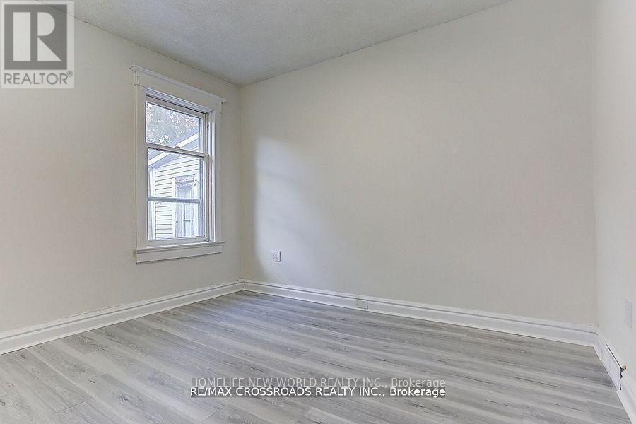 72 Ellsworth Avenue, Toronto, Ontario M6G 2K3 - Photo 15 - C12569894