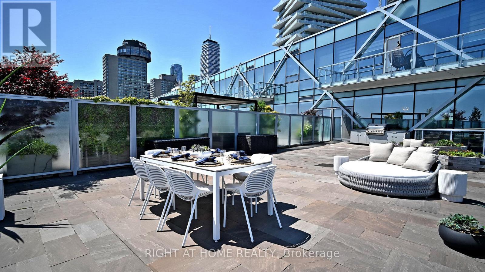 1304 - 29 Queens Quay E, Toronto, Ontario  M5E 0A4 - Photo 21 - C12569896