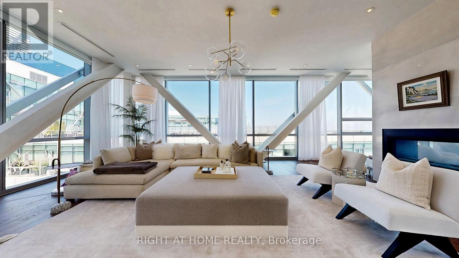 1304 - 29 Queens Quay E, Toronto, Ontario  M5E 0A4 - Photo 14 - C12569896