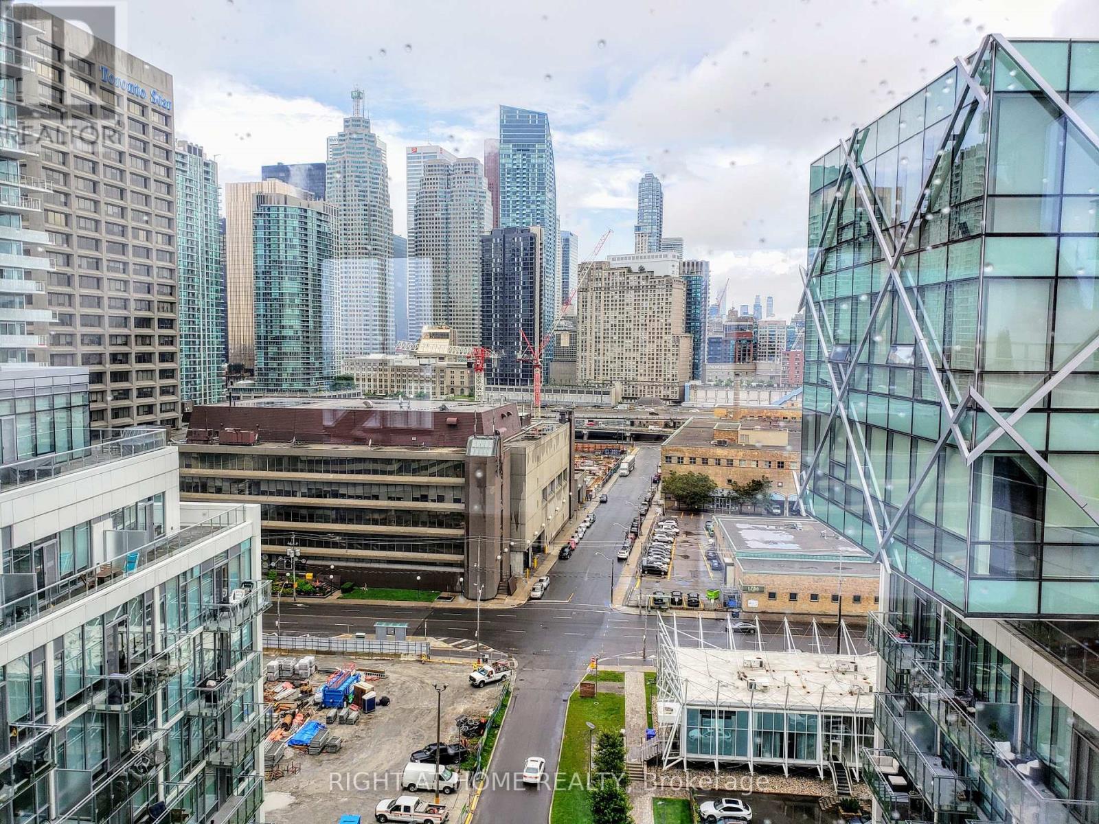 1304 - 29 Queens Quay E, Toronto, Ontario  M5E 0A4 - Photo 38 - C12569896