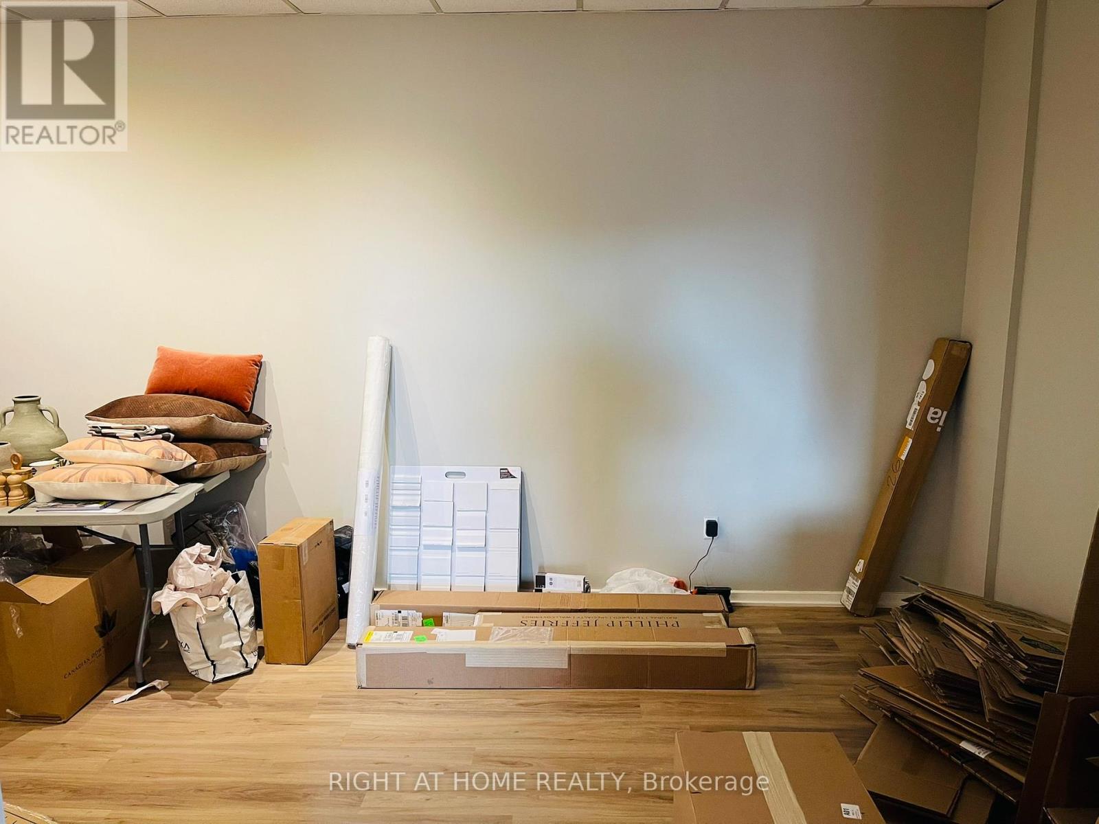 Unit #26 - 26-30 Six Point Road, Toronto, Ontario  M8Z 2W9 - Photo 14 - W12354922