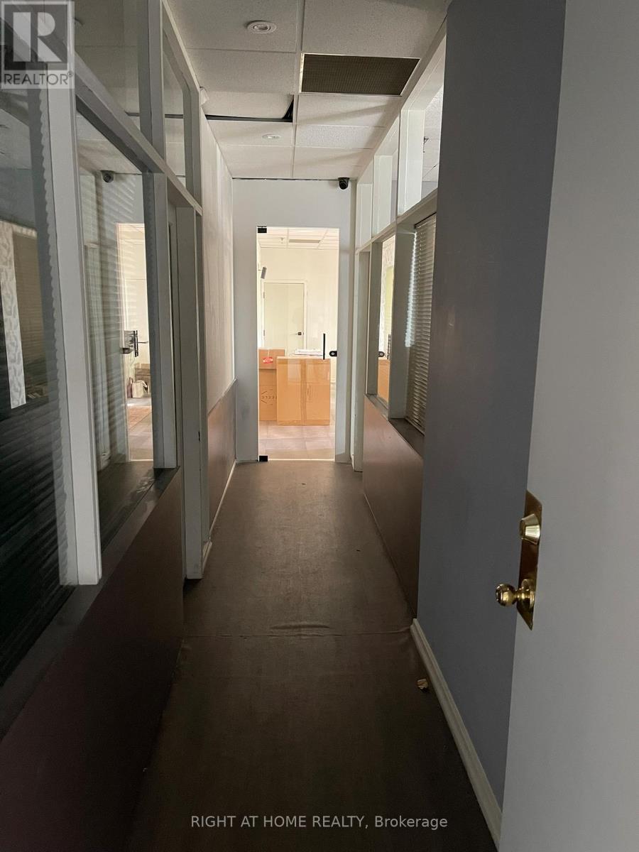 Unit #26 - 26-30 Six Point Road, Toronto, Ontario  M8Z 2W9 - Photo 6 - W12354922