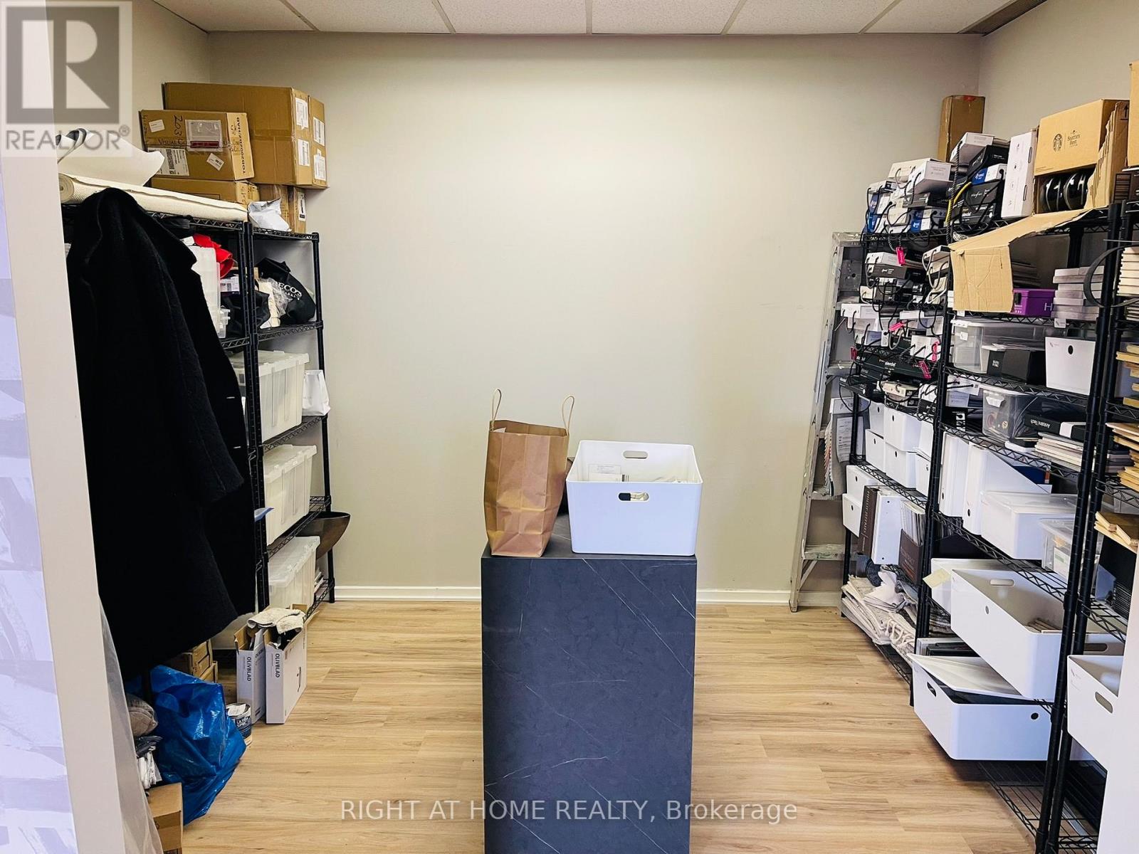 Unit #26 - 26-30 Six Point Road, Toronto, Ontario  M8Z 2W9 - Photo 13 - W12354922