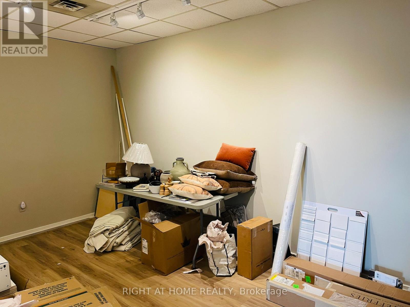 Unit #26 - 26-30 Six Point Road, Toronto, Ontario  M8Z 2W9 - Photo 15 - W12354922