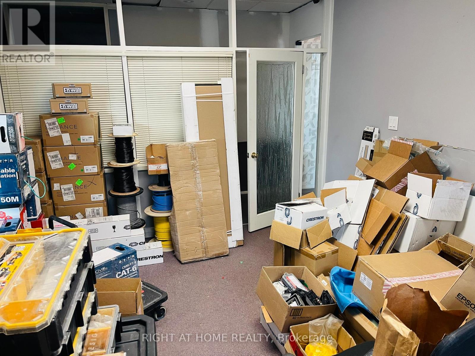 Unit #33 - 26-30 Six Point Road, Toronto, Ontario  M8Z 2W9 - Photo 8 - W12354923