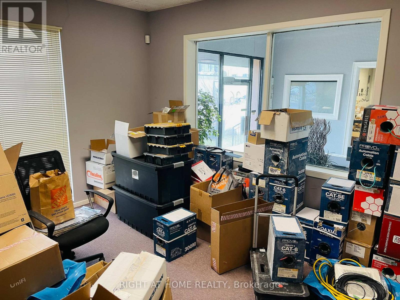 Unit #33 - 26-30 Six Point Road, Toronto, Ontario  M8Z 2W9 - Photo 9 - W12354923