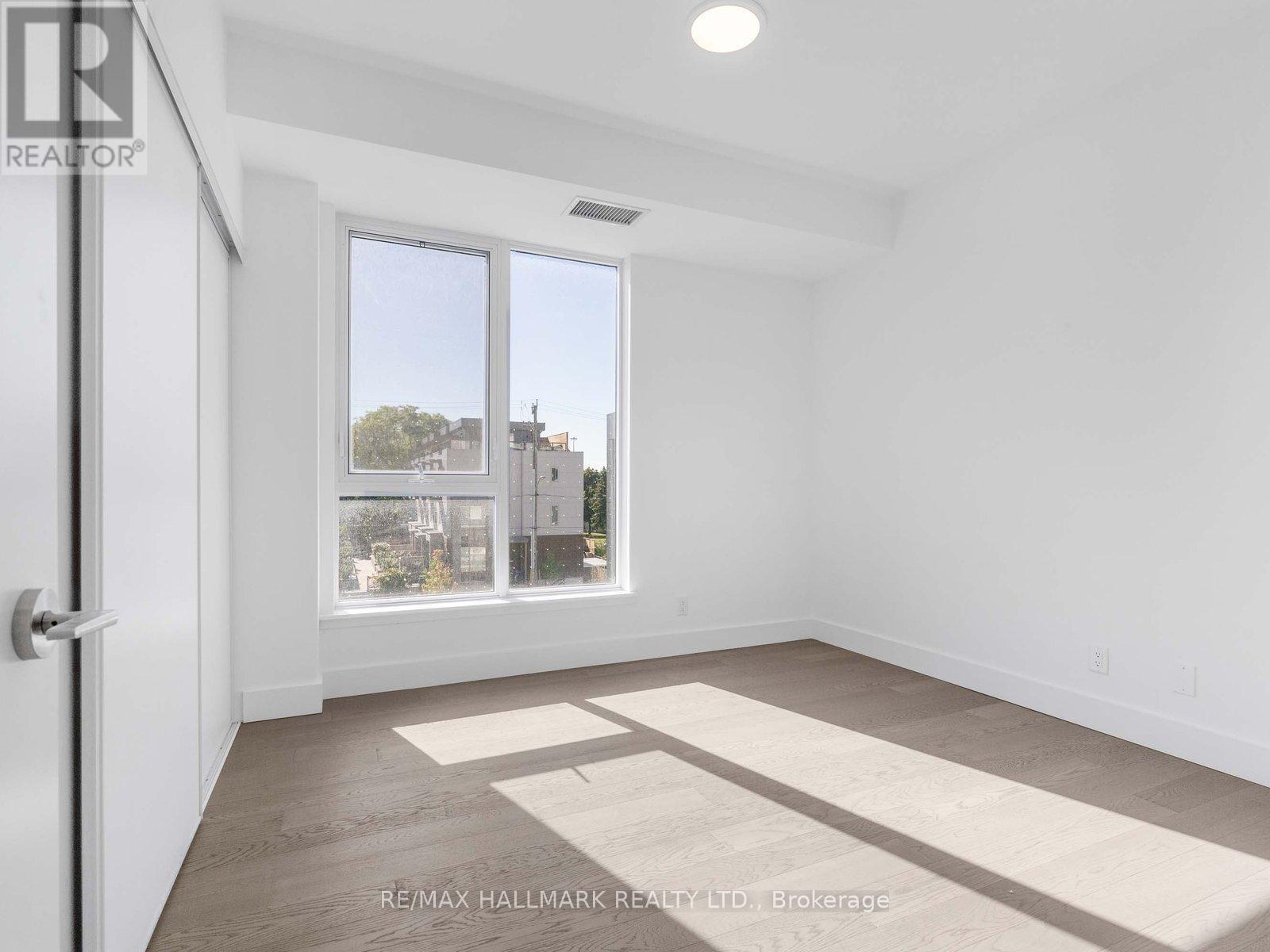 Th-02 - 16 Greenbriar Road, Toronto, Ontario  M2K 0G7 - Photo 14 - C12569906