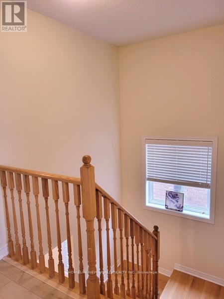 38 Prebble Drive, Markham, Ontario  L6E 2A4 - Photo 12 - N12553702