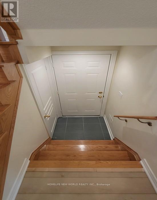 38 Prebble Drive, Markham, Ontario  L6E 2A4 - Photo 22 - N12553702