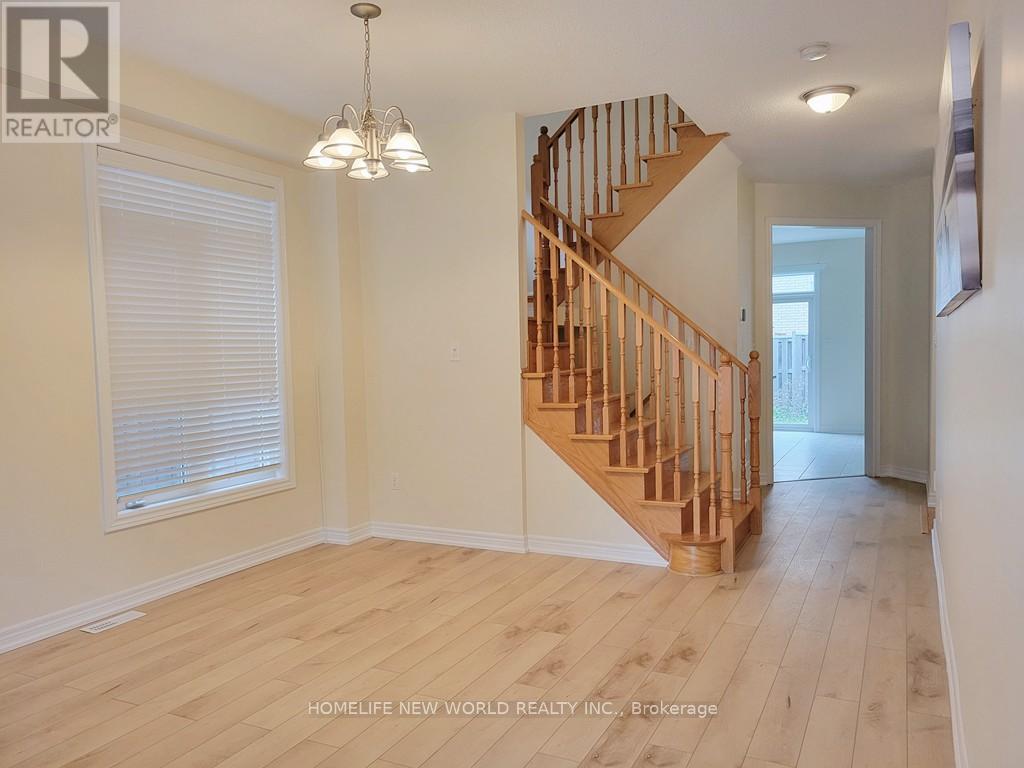 38 Prebble Drive, Markham, Ontario  L6E 2A4 - Photo 6 - N12553702