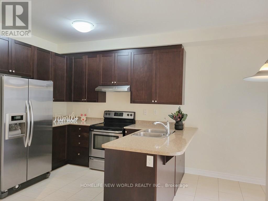 38 Prebble Drive, Markham, Ontario  L6E 2A4 - Photo 7 - N12553702