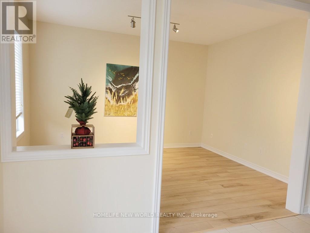 38 Prebble Drive, Markham, Ontario  L6E 2A4 - Photo 9 - N12553702