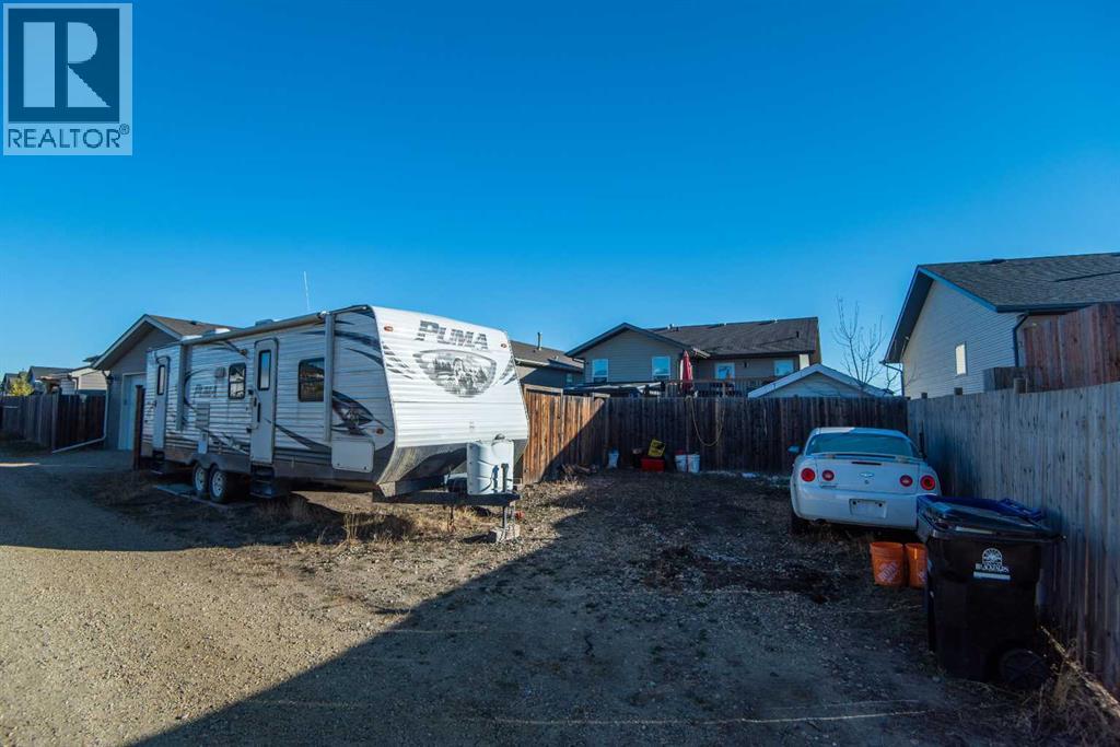 22 Woodbine Avenue, Blackfalds, Alberta  T4M 0K5 - Photo 45 - A2265599