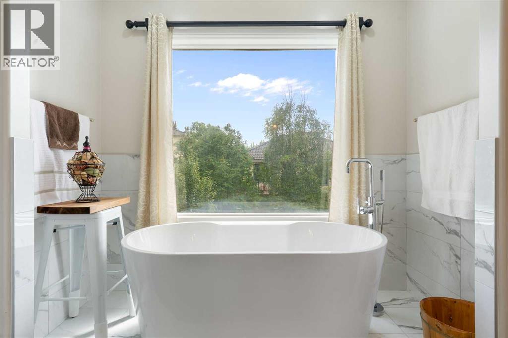 105 Hamptons Square Nw, Calgary, Alberta  T3A 5C3 - Photo 31 - A2247757