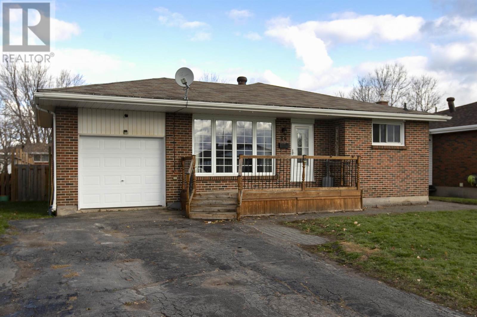 26 Digby CRES, Sault Ste. Marie, Ontario