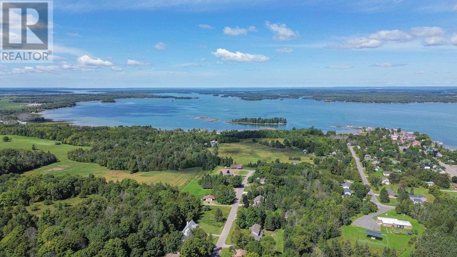 1406 Littleton St, Richards Landing, Ontario  P0R 1J0 - Photo 12 - SM253304