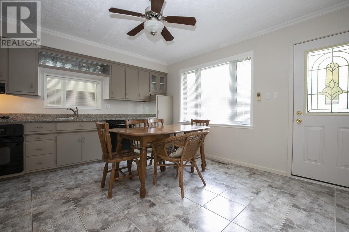 1377 Queen St, Sault Ste. Marie, Ontario  P6A 2G1 - Photo 12 - SM253322