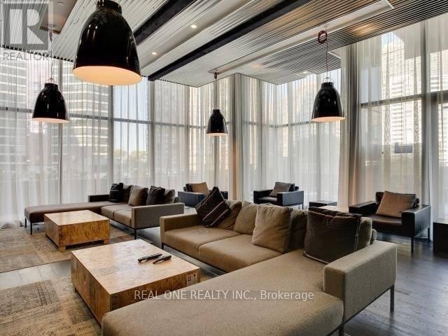 1404 - 5 St Joseph Street, Toronto, Ontario  M4Y 0B6 - Photo 21 - C12569908