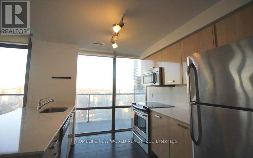 4605 - 832 Bay Street, Toronto, Ontario  M5S 1Z6 - Photo 2 - C12569922