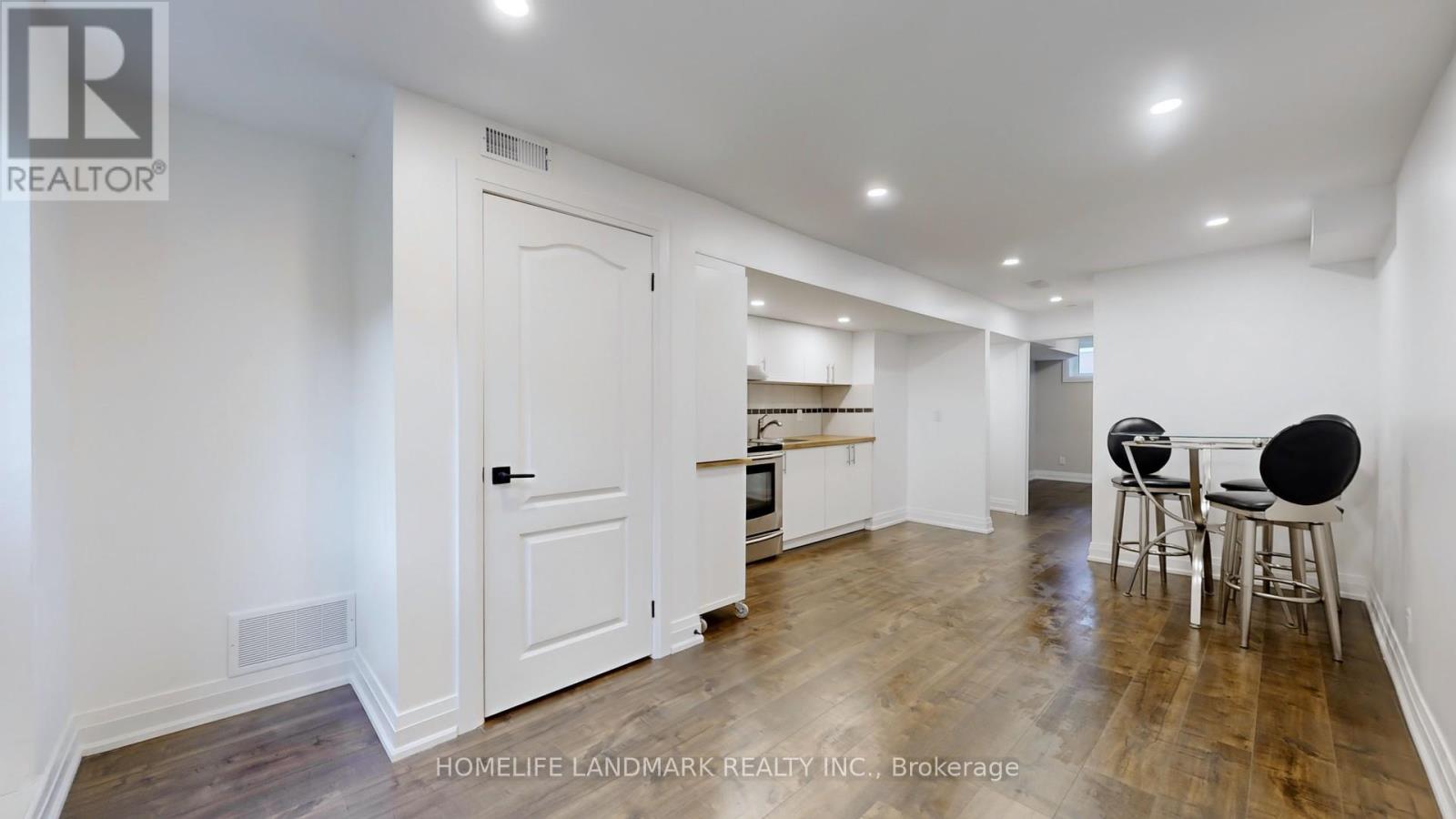 Unit 2 - 1661 Mount Albert Road, East Gwillimbury, Ontario  L0G 1V0 - Photo 7 - N12569912