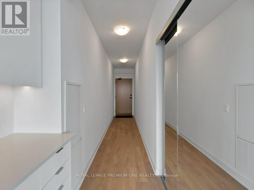 5505 - 2920 Highway 7 Road, Vaughan, Ontario  L4K 0P4 - Photo 3 - N12569930