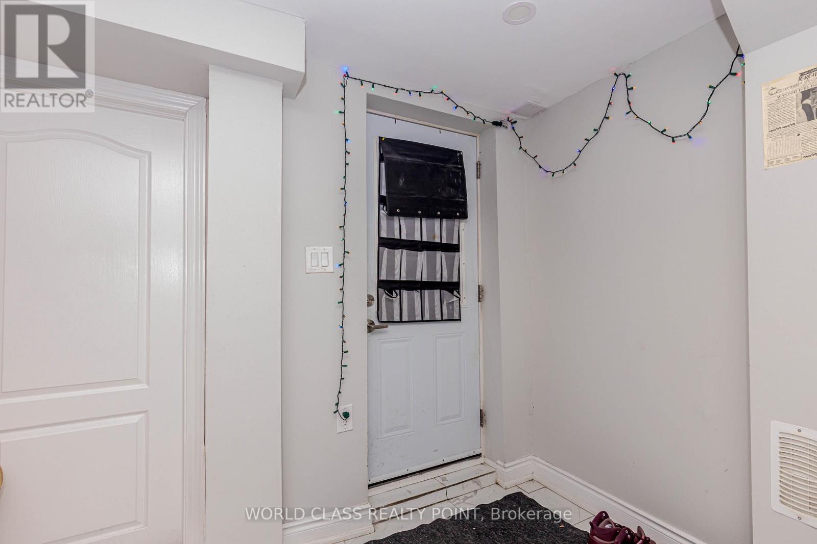 76 Moffatt Avenue, Brampton, Ontario  L6Y 2P3 - Photo 29 - W12569920