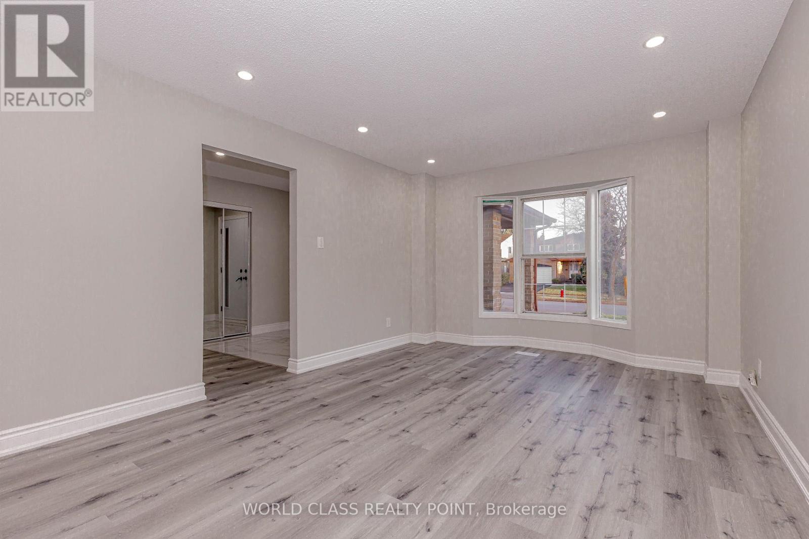 76 Moffatt Avenue, Brampton, Ontario  L6Y 2P3 - Photo 7 - W12569920