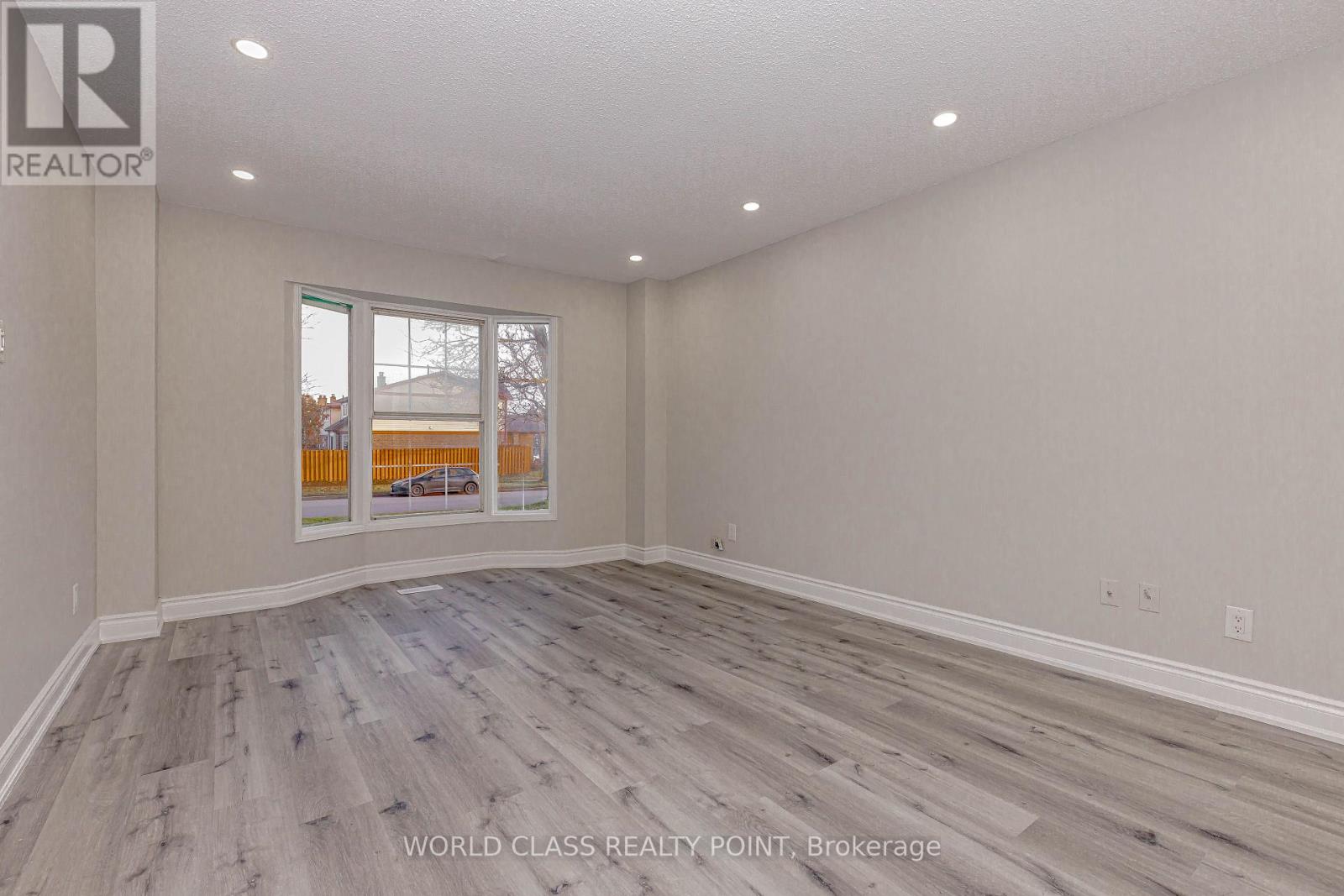 76 Moffatt Avenue, Brampton, Ontario  L6Y 2P3 - Photo 8 - W12569920